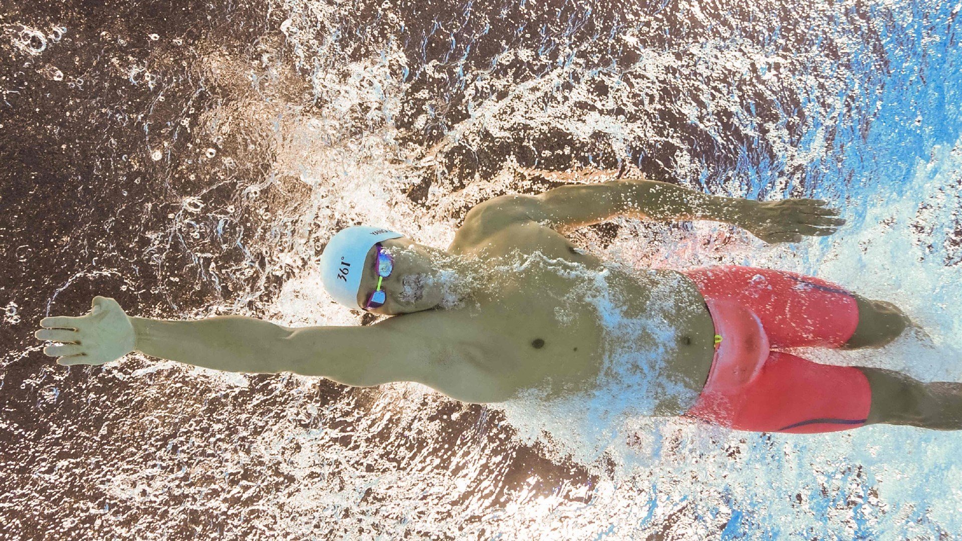 绿茵场上的独舞者,巴雷拉用实力打破质疑,助韩国力克摩纳哥