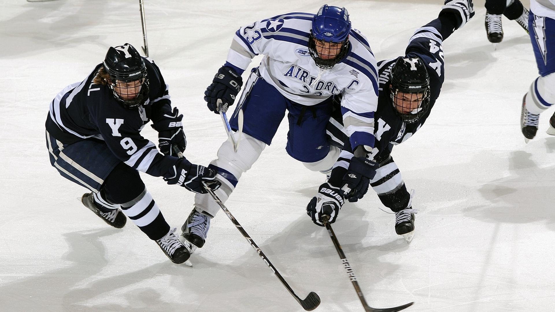 赛道上的双重变奏，佩雷兹火热状态催化迈凯伦逆转法拉利
