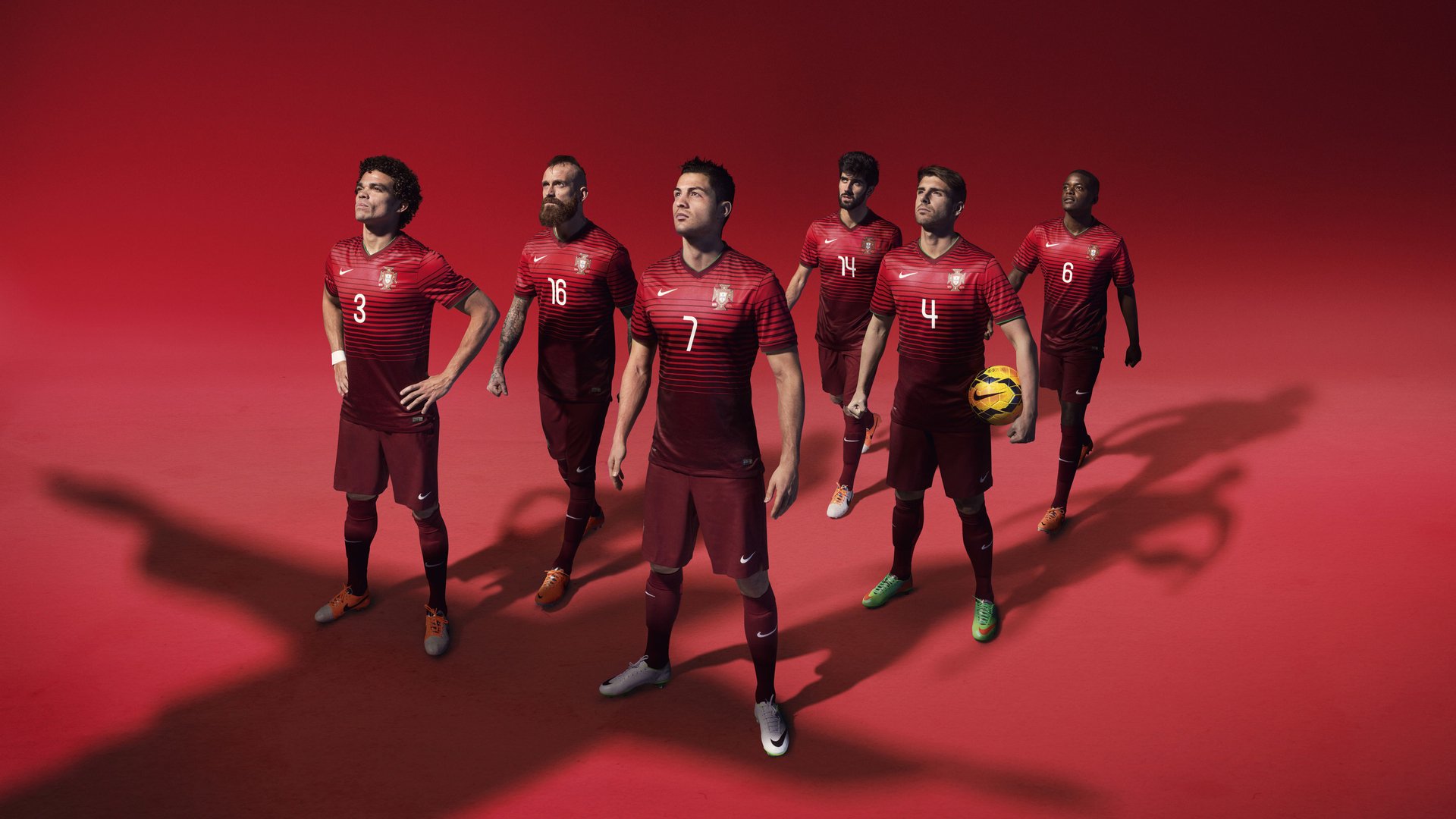 跨洋险胜，德罗赞高光闪耀，快船惊险征服上海队